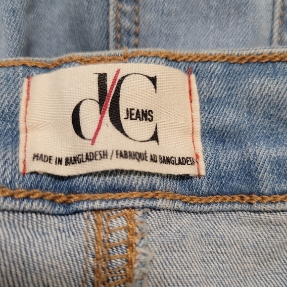 D/c Penningtons light wash released hem jeans - Picture 6 of 7